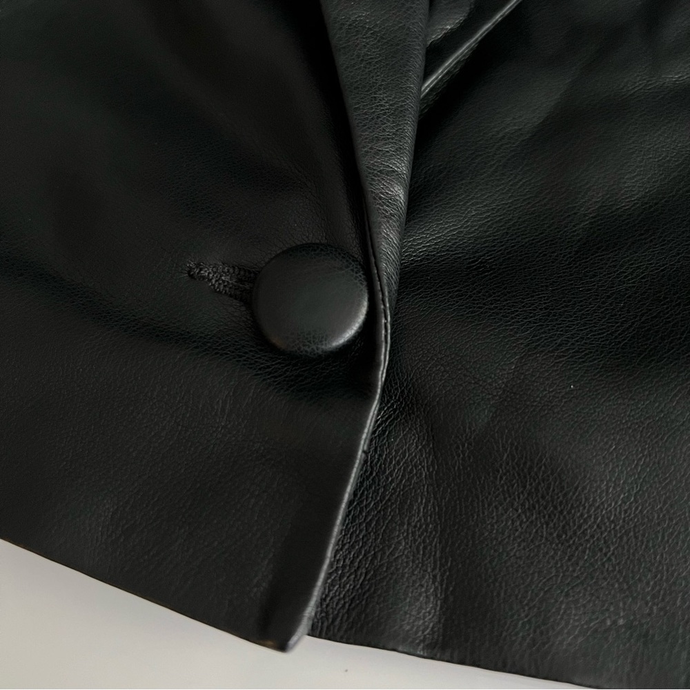 NWT Abercrombie & Fitch vegan leather cropped jacket, black, xxs - Picture 9 of 12